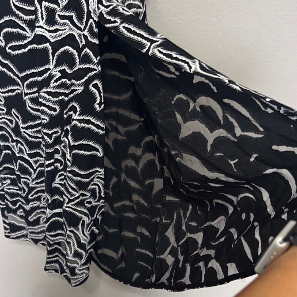 DVF Diane Von Furstenberg V Neck Flare Mini Dress Black White Size 6 *No Slip* - Picture 10 of 13